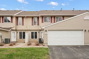 208 E Orchard St, Belle Plaine, MN 56011 - Photo 3