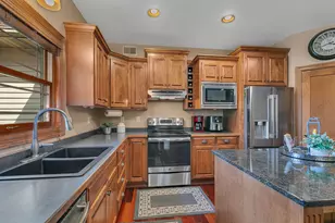 3629 Southridge Ct, Saint Cloud, MN 56301 - Photo 3