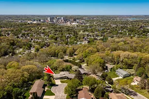 1607 Wilshire Ct NE, Rochester, MN 55906 - Photo 9