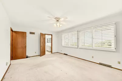 1607 Wilshire Court NE, Rochester, MN 55906 - Photo 37