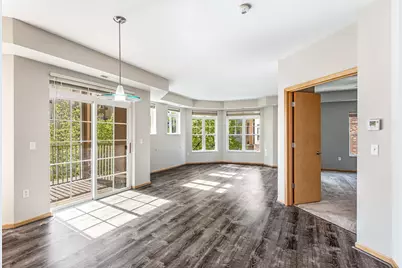 2405 39th Avenue NE #205, Saint Paul, MN 55421 - Photo 9