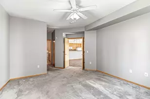 2405 39th Ave NE, Saint Paul, MN 55421 - Photo 17