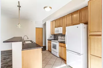 2405 39th Avenue NE #205, Saint Paul, MN 55421 - Photo 11