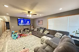 137 W 4th Street S, Cottonwood, MN 56229 - Photo 13
