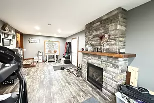 137 W 4th Street S, Cottonwood, MN 56229 - Photo 5