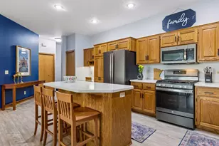 13875 85th Pl N, Maple Grove, MN 55369 - Photo 5