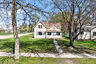 403 Lake St, Alexandria, MN 56308 - Photo 9