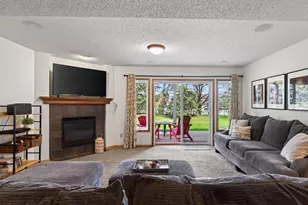 9016 Meadow Pl, Savage, MN 55378 - Photo 23