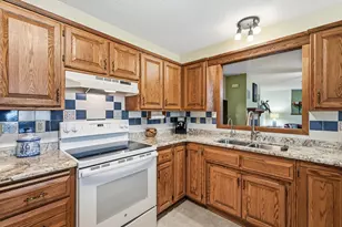 5955 Meadow Dr SE, Rochester, MN 55904 - Photo 7