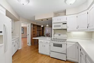 600 4th St SW, Rochester, MN 55902 - Photo 5