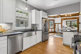 217 Penn Ave S, Minneapolis, MN 55405 - Photo 17