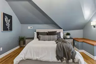 217 Penn Ave S, Minneapolis, MN 55405 - Photo 25