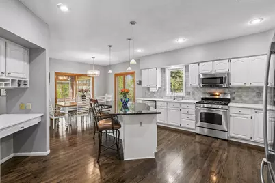 3655 Urbandale Lane N, Plymouth, MN 55446 - Photo 7