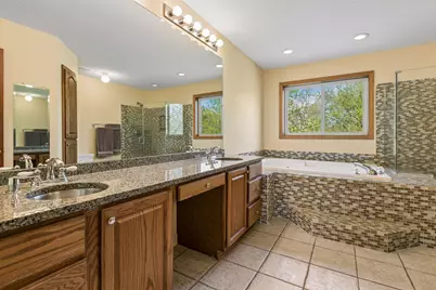 3655 Urbandale Lane N, Plymouth, MN 55446 - Photo 13