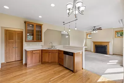 11409 Balsam Way, Woodbury, MN 55129 - Photo 15