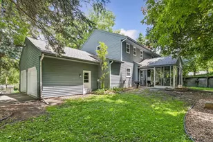 3642 Sunrise Dr W, Minnetonka, MN 55345 - Photo 31