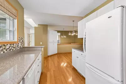 10811 Lexington Drive, Eden Prairie, MN 55344 - Photo 7