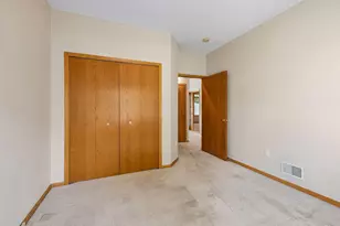 10811 Lexington Dr, Eden Prairie, MN 55344 - Photo 15