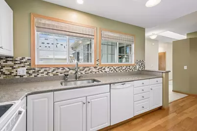 10811 Lexington Drive, Eden Prairie, MN 55344 - Photo 5