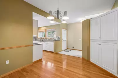 10811 Lexington Drive, Eden Prairie, MN 55344 - Photo 9