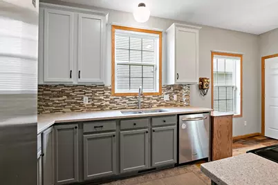 4855 Bulrush Boulevard, Shakopee, MN 55379 - Photo 3