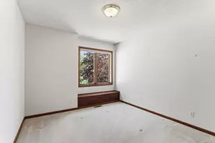 4676 Hamlet Ave N, Oakdale, MN 55128 - Photo 25
