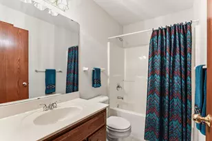 4676 Hamlet Ave N, Oakdale, MN 55128 - Photo 29