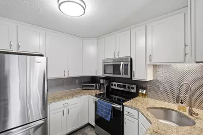 4126 Goldenrod Lane N, Plymouth, MN 55441 - Photo 5