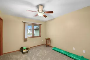 3301 30th Ave S, Fargo,  58103 - Photo 29