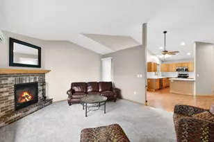 3301 30th Ave S, Fargo,  58103 - Photo 17