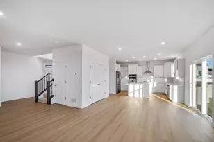 669 Sierra Pkwy, Waconia, MN 55387 - Photo 5