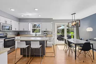 8135 Long Meadow Pointe, Eden Prairie, MN 55347 - Photo 5