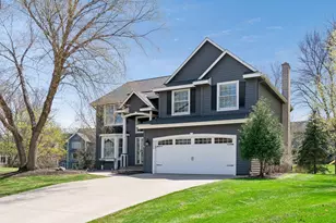 8135 Long Meadow Pointe, Eden Prairie, MN 55347 - Photo 3