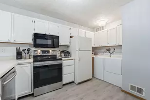 3040 Shields Dr, Eagan, MN 55121 - Photo 13