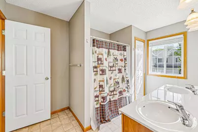 40 River Woods Drive W, Saint Paul Park, MN 55071 - Photo 25