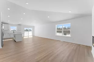 1909 Dogwood Ct, Carver, MN 55315 - Photo 7