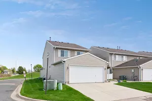 1003 Heather Ln, Waconia, MN 55387 - Photo 3