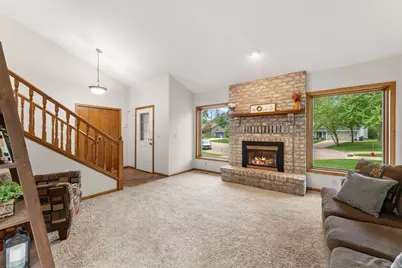 17128 Hannibal Court, Lakeville, MN 55044 - Photo 9