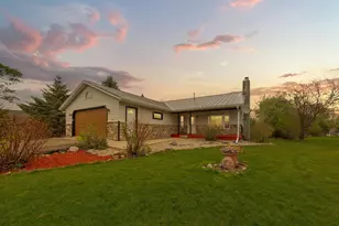 30 Winnebago Cir, Saint Clair, MN 56080 - Photo 1