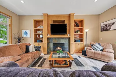 4517 Alicia Drive, Inver Grove Heights, MN 55077 - Photo 5