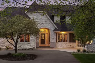 345 Lindsay Rd, Hudson, WI 54016 - Photo 3