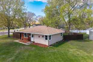 5205 Edgewood Ave N, Crystal, MN 55428 - Photo 19