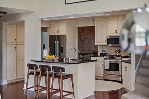 5830 Club Ln, Excelsior, MN 55331 - Photo 11