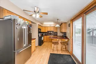 5517 Oakes Ave, Superior, WI 54880 - Photo 9