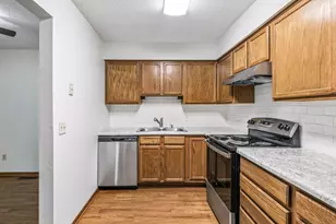 4165 Hilltop Point, Eagan, MN 55123 - Photo 9
