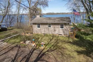 46649 Cambridge Dr, Stanchfield, MN 55080 - Photo 3