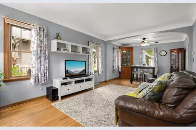 209 Robie Street W, Saint Paul, MN 55107 - Photo 5