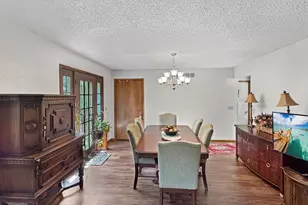 3207 Redwood Ave, Slayton, MN 56172 - Photo 7