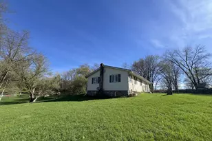 2114 Jannsen Ct, Menomonie, WI 54751 - Photo 31