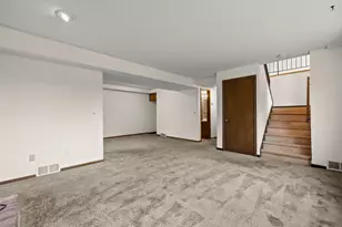 6978 W 84th St Cir, Bloomington, MN 55438 - Photo 31